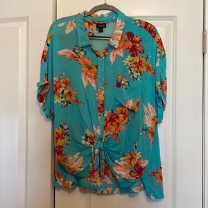 Blue Floral Tie-Front a.n.a shirt in size XL
